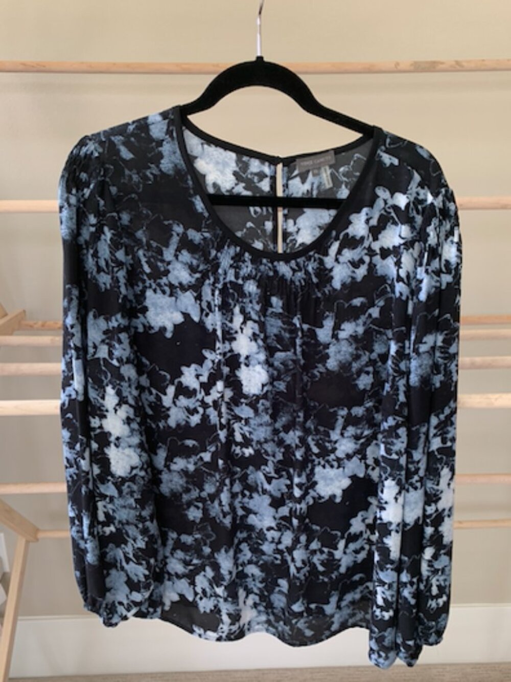 Vince Camuto Women's Abstract Floral Long Sleeve Peasant Blouse